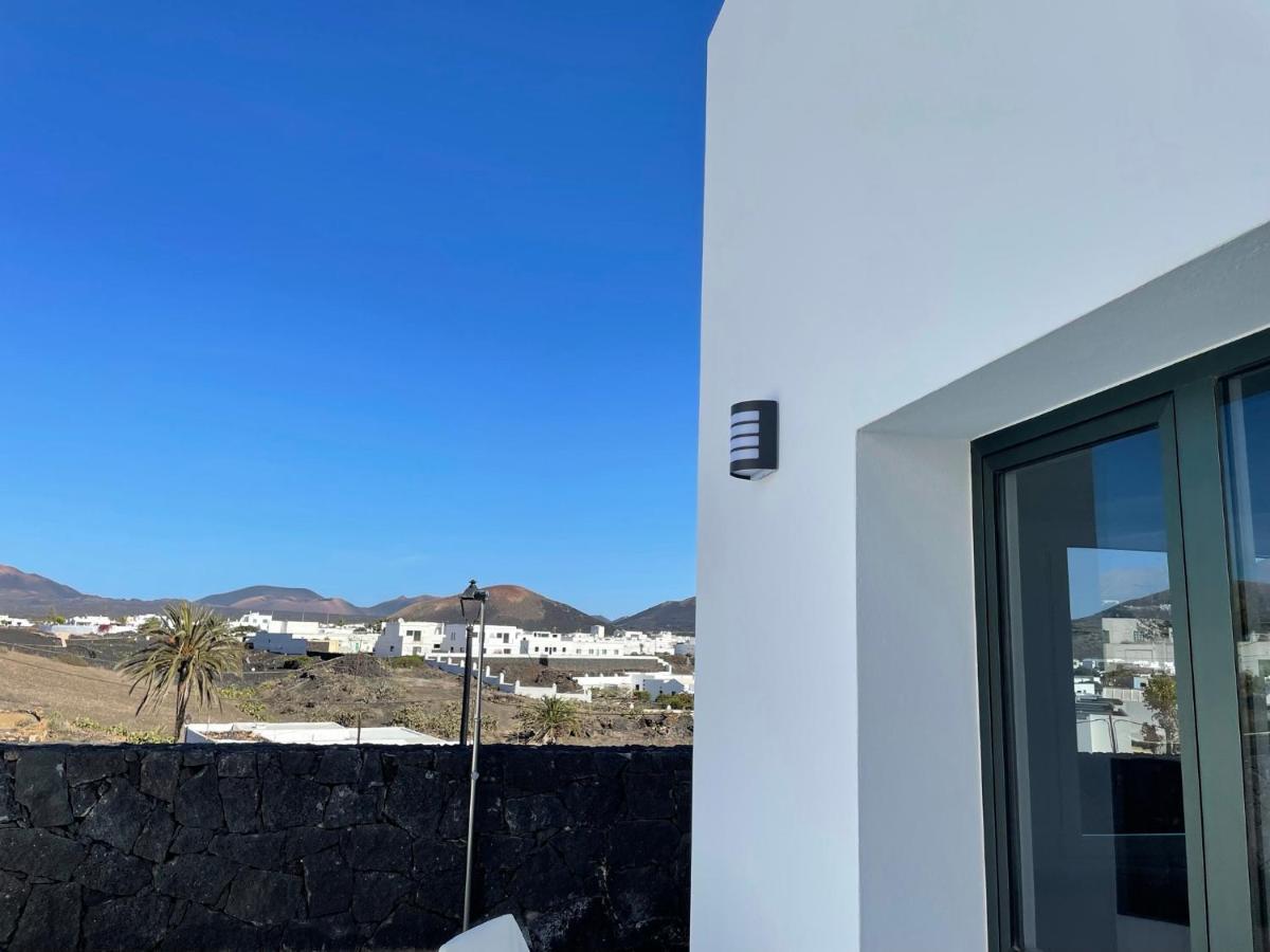 Villa Vulcano Uga Esterno foto