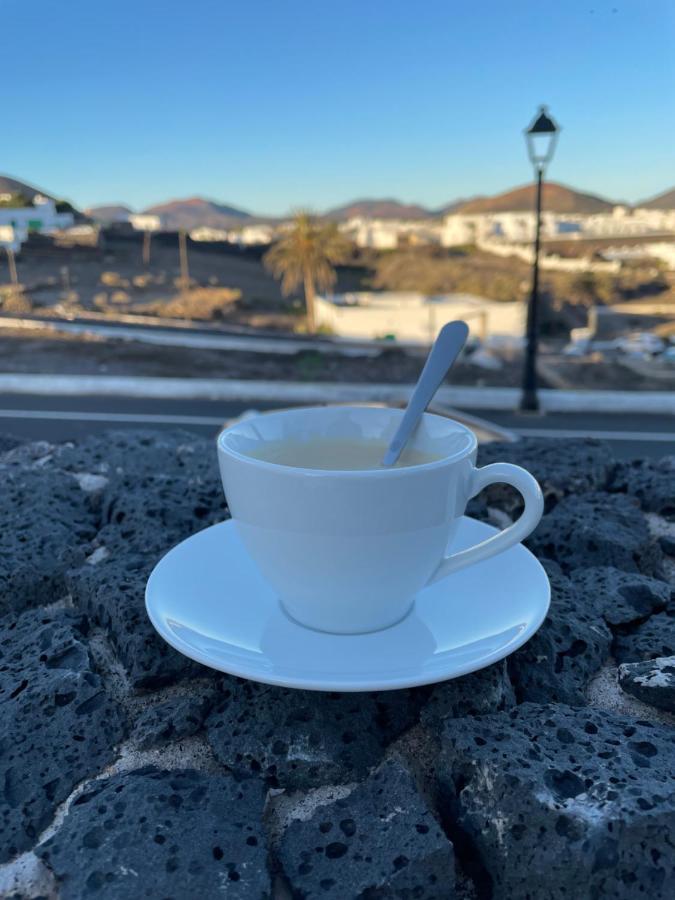 Villa Vulcano Uga Esterno foto
